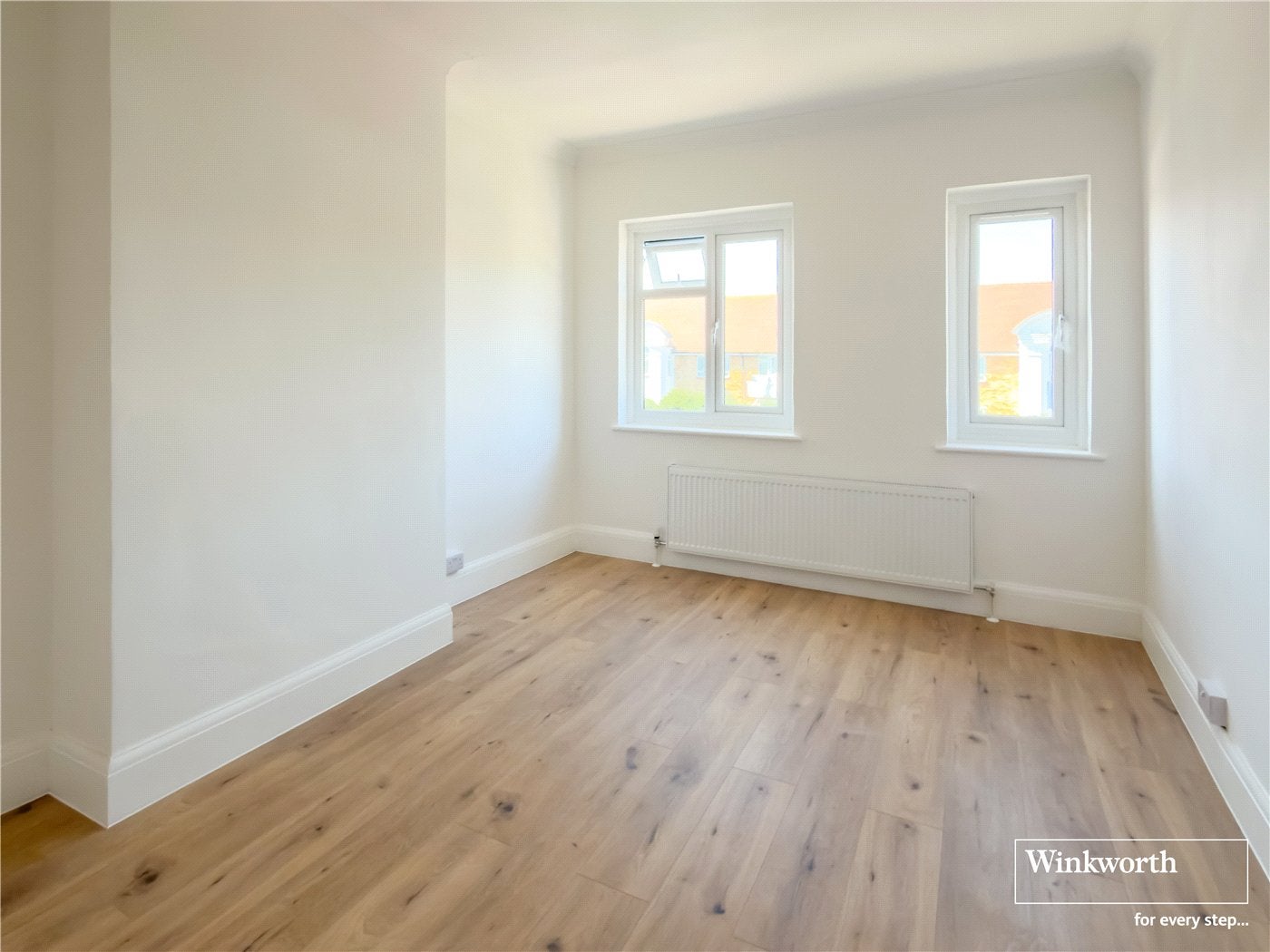 Flat Kingsbury Road in Greater London