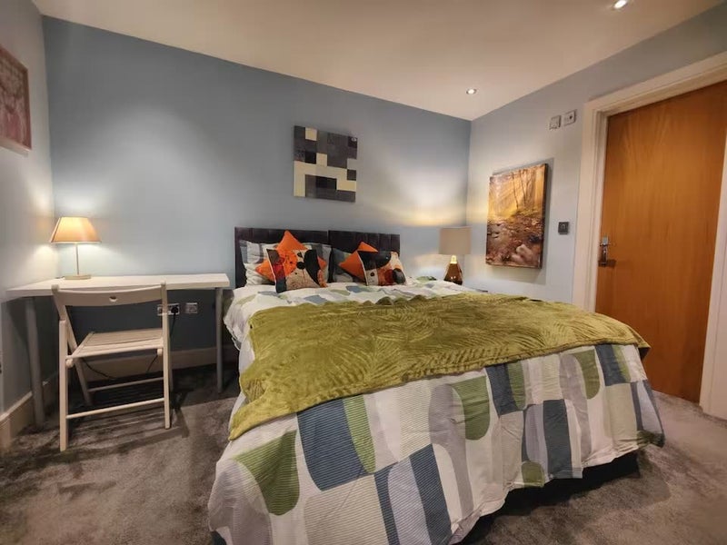 Room Swift Avenue in Rugby