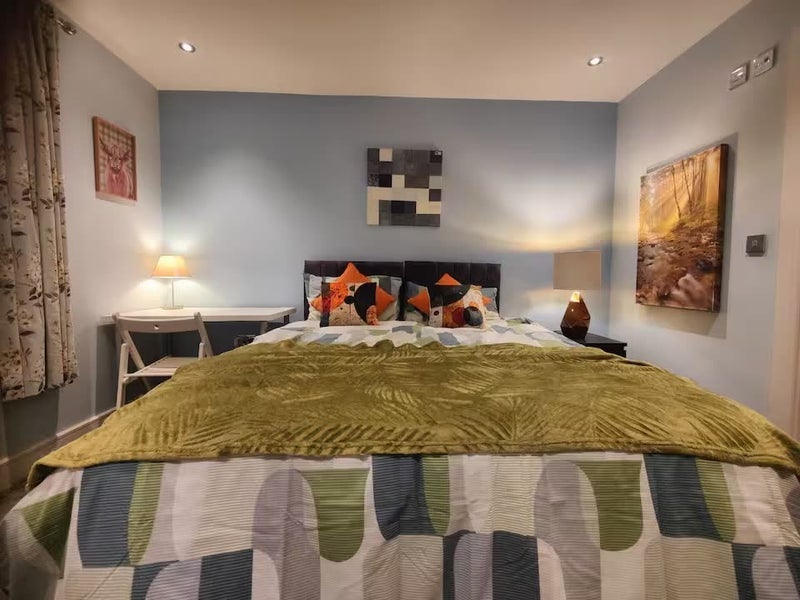 Room Swift Avenue in Rugby
