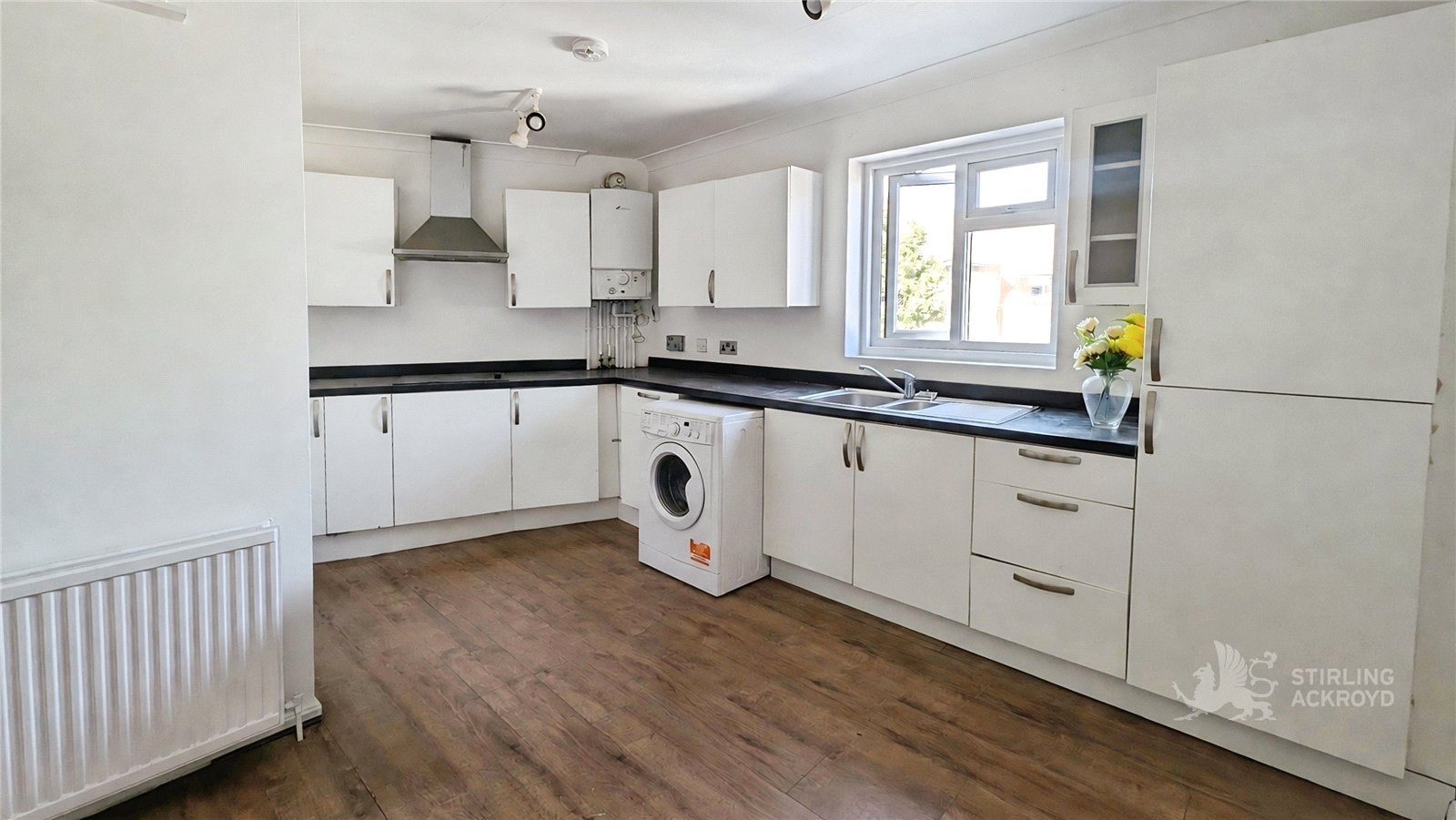 Flat Cranmer Road in Greater London
