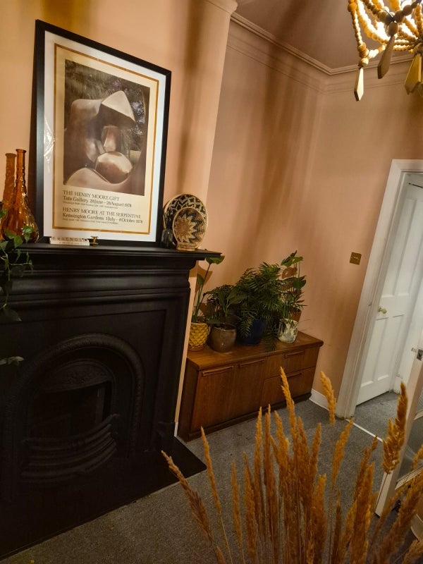 Room North Grove in Greater London