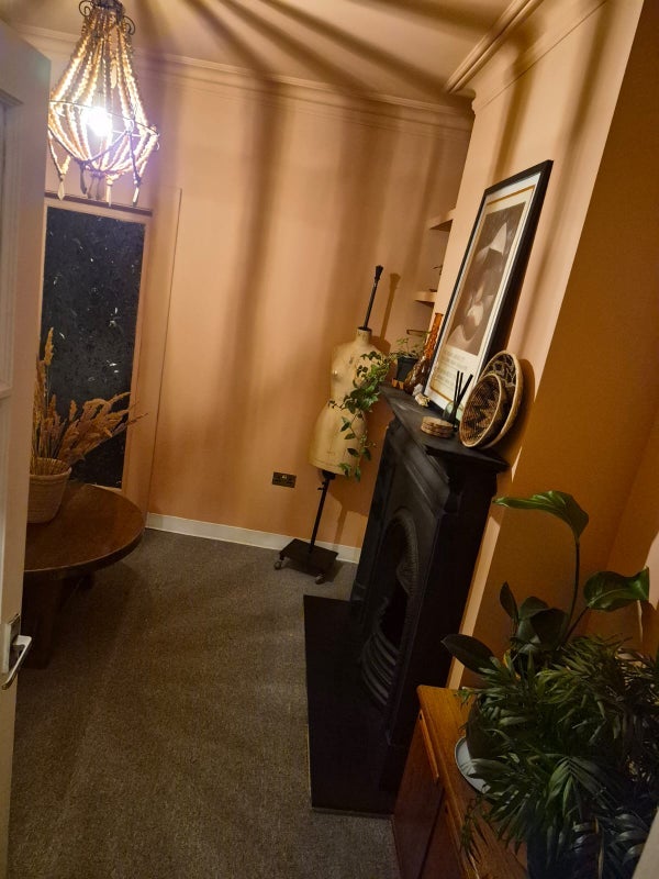 Room North Grove in Greater London