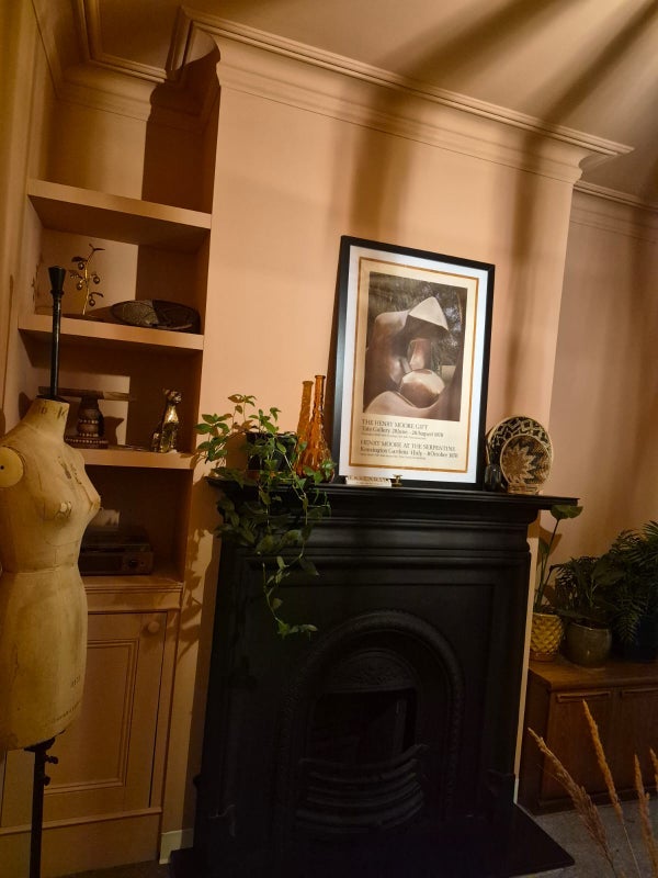 Room North Grove in Greater London