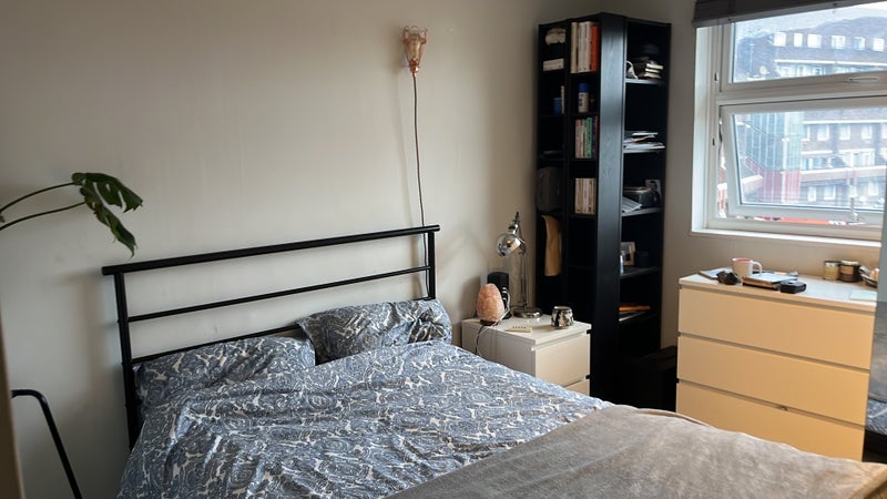 Room Somerleyton Road in Greater London