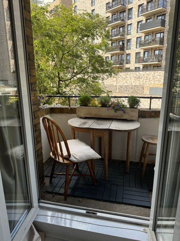 Room Lancaster Street in Greater London