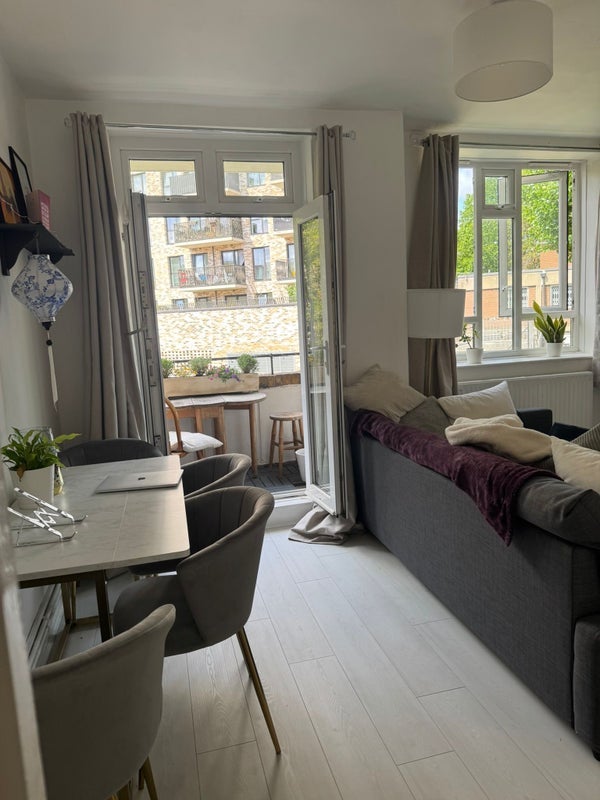 Room Lancaster Street in Greater London