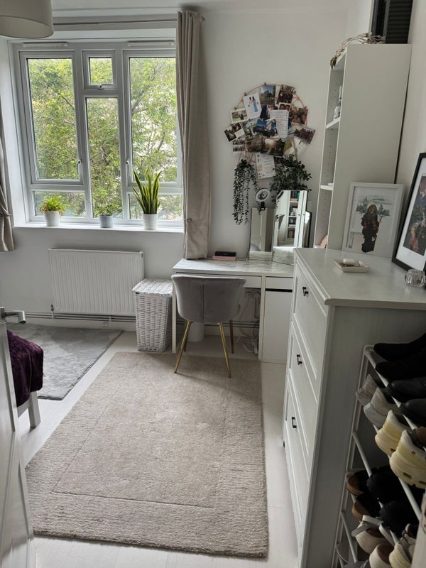 Room Lancaster Street in Greater London