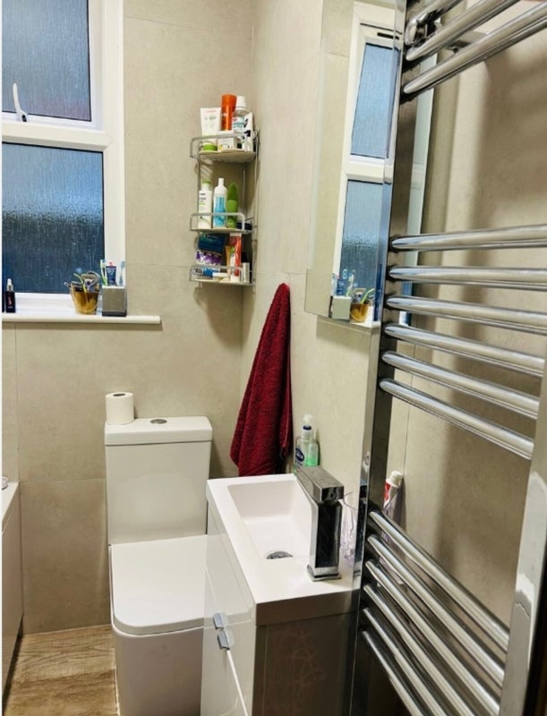 Room Richmond Road in Greater London