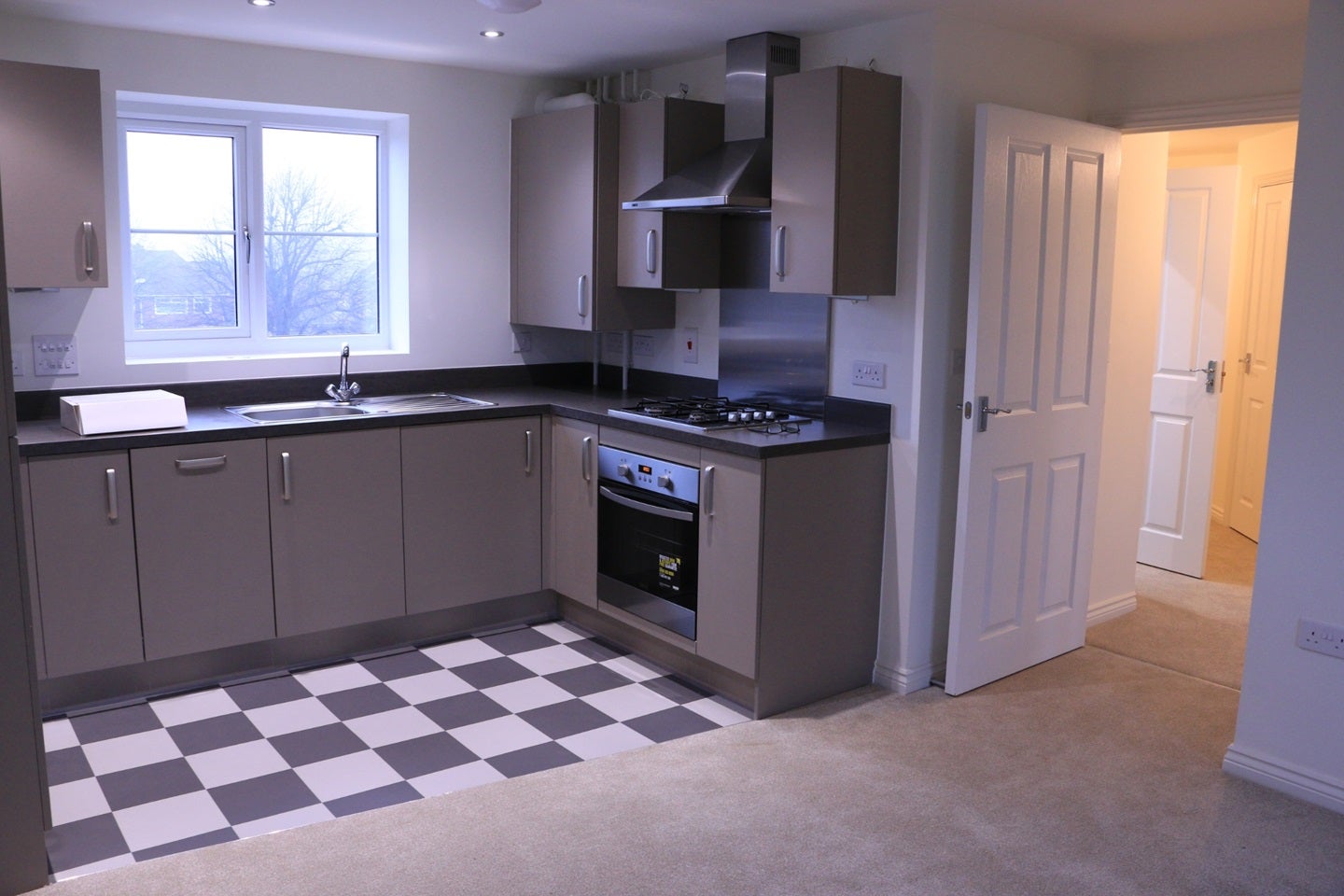 Flat Leggatts Close in Watford