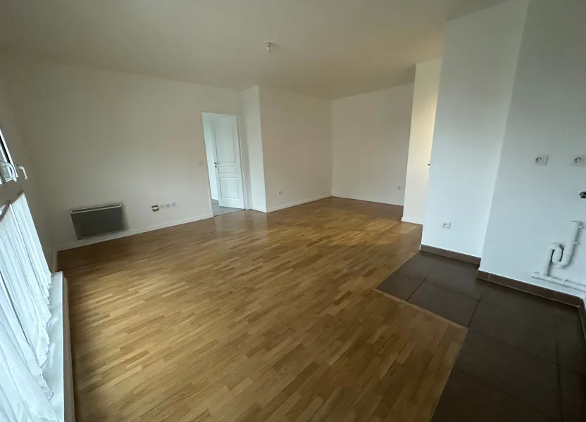 Flat Avenue Albert Thomas in Le Plessis-Robinson
