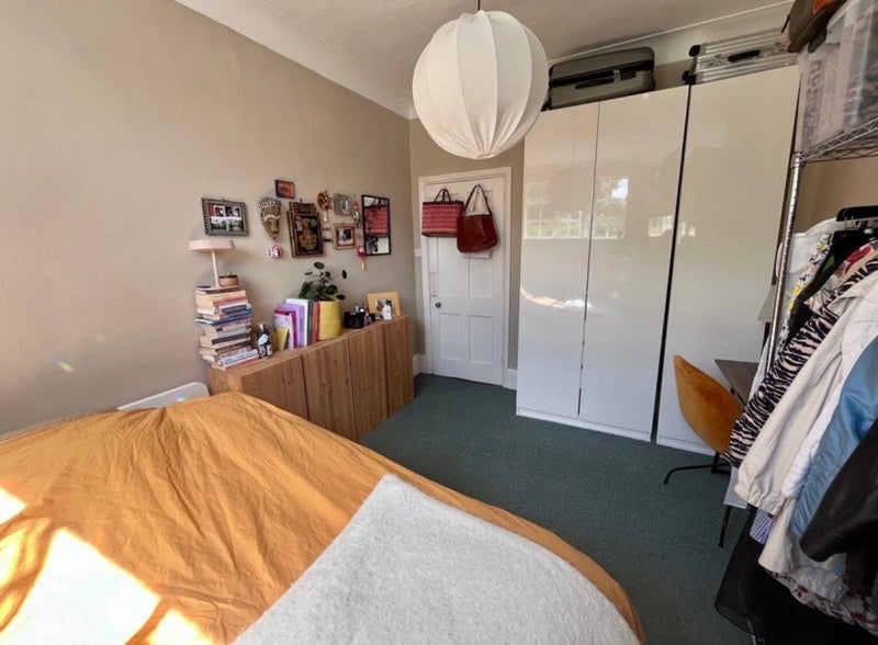 Room Wellesley Avenue in Greater London