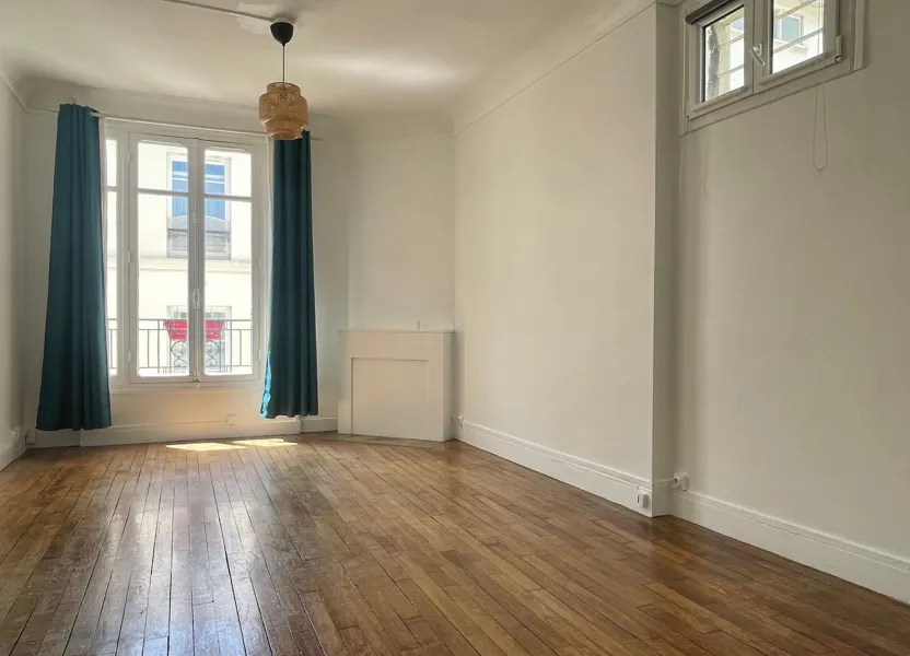 Appartement Rue Violet à Paris