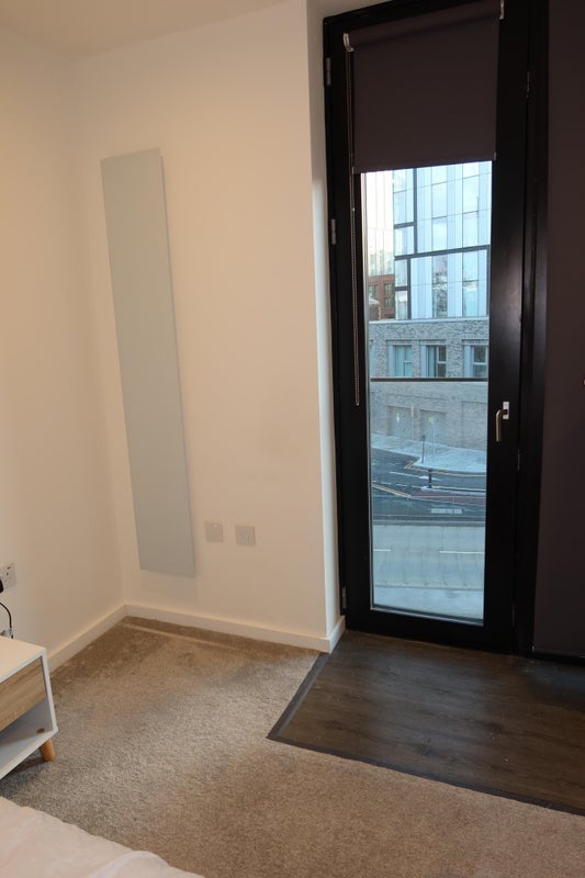 Room Trinity Way in Salford