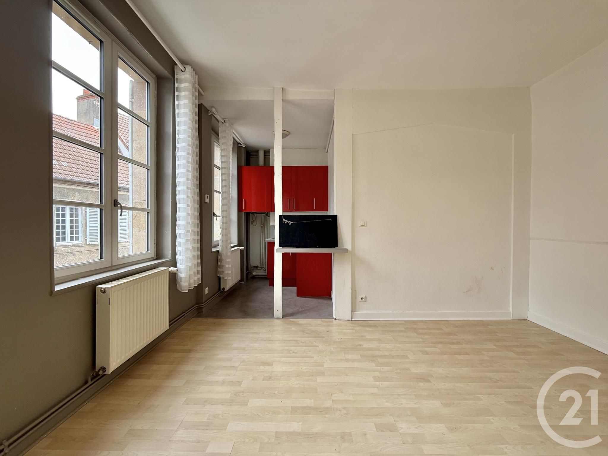 Flat Cours Jean Jaurès in Moulins