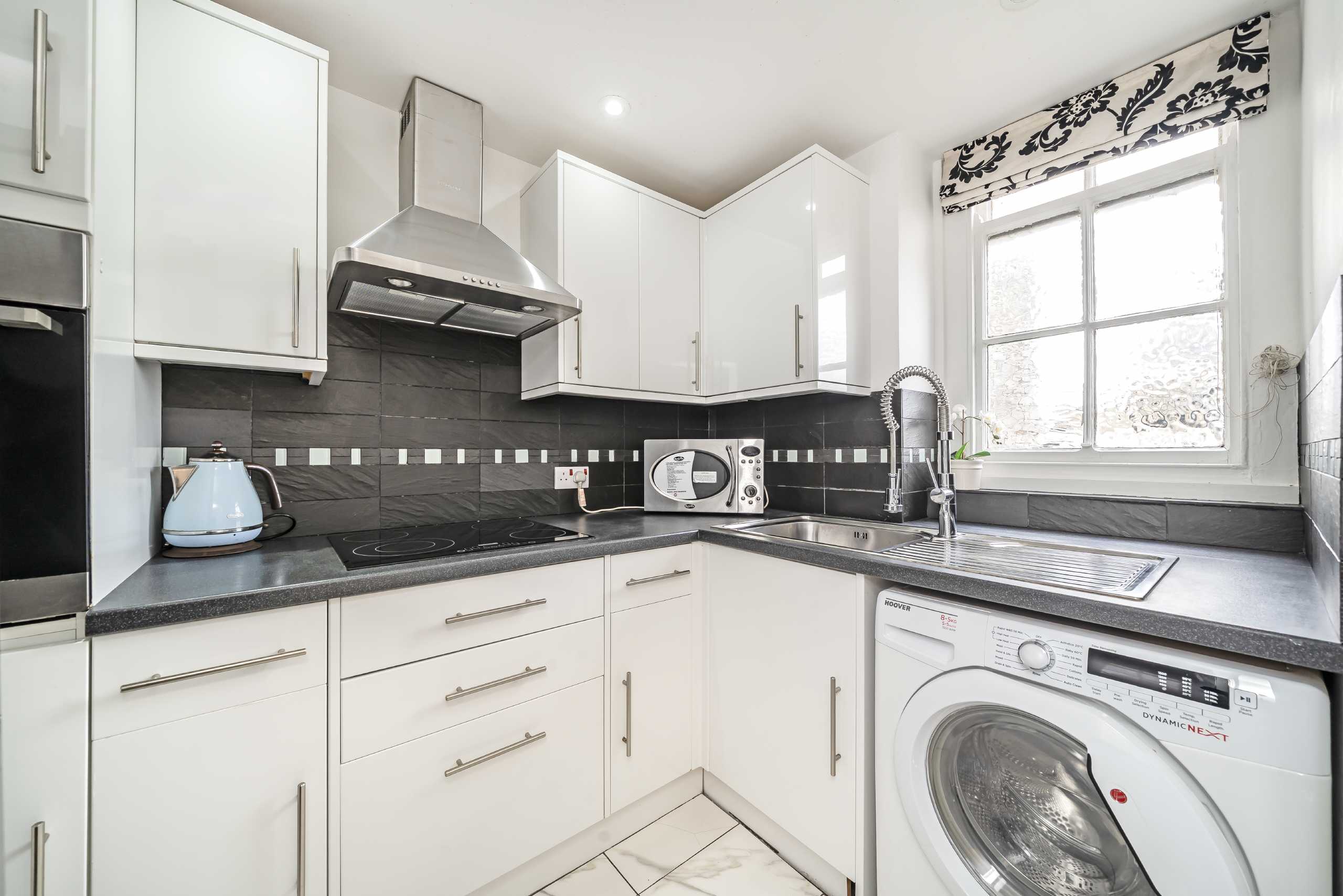 Flat Queensway in City of Westminster