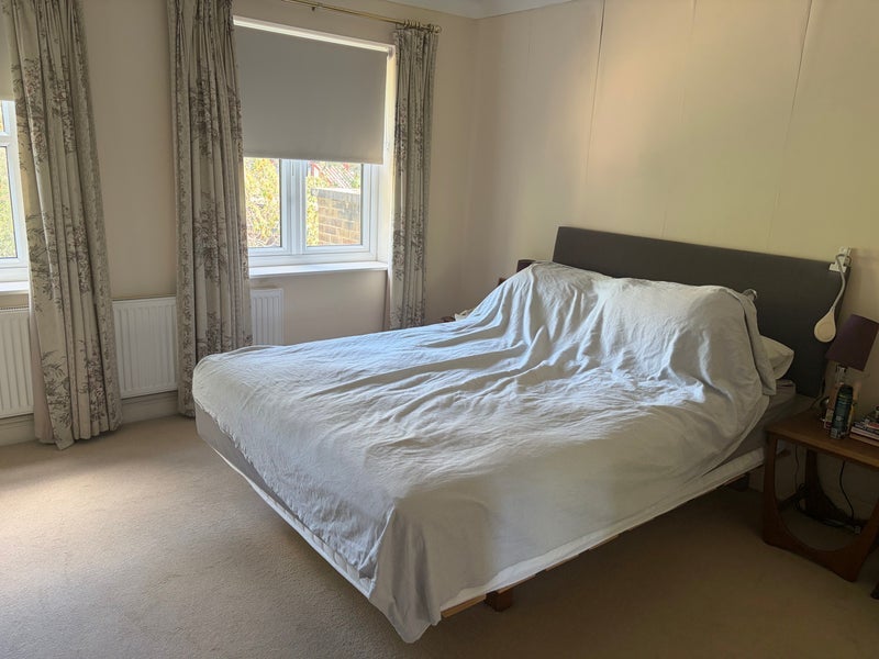 Room Turner Close in Greater London