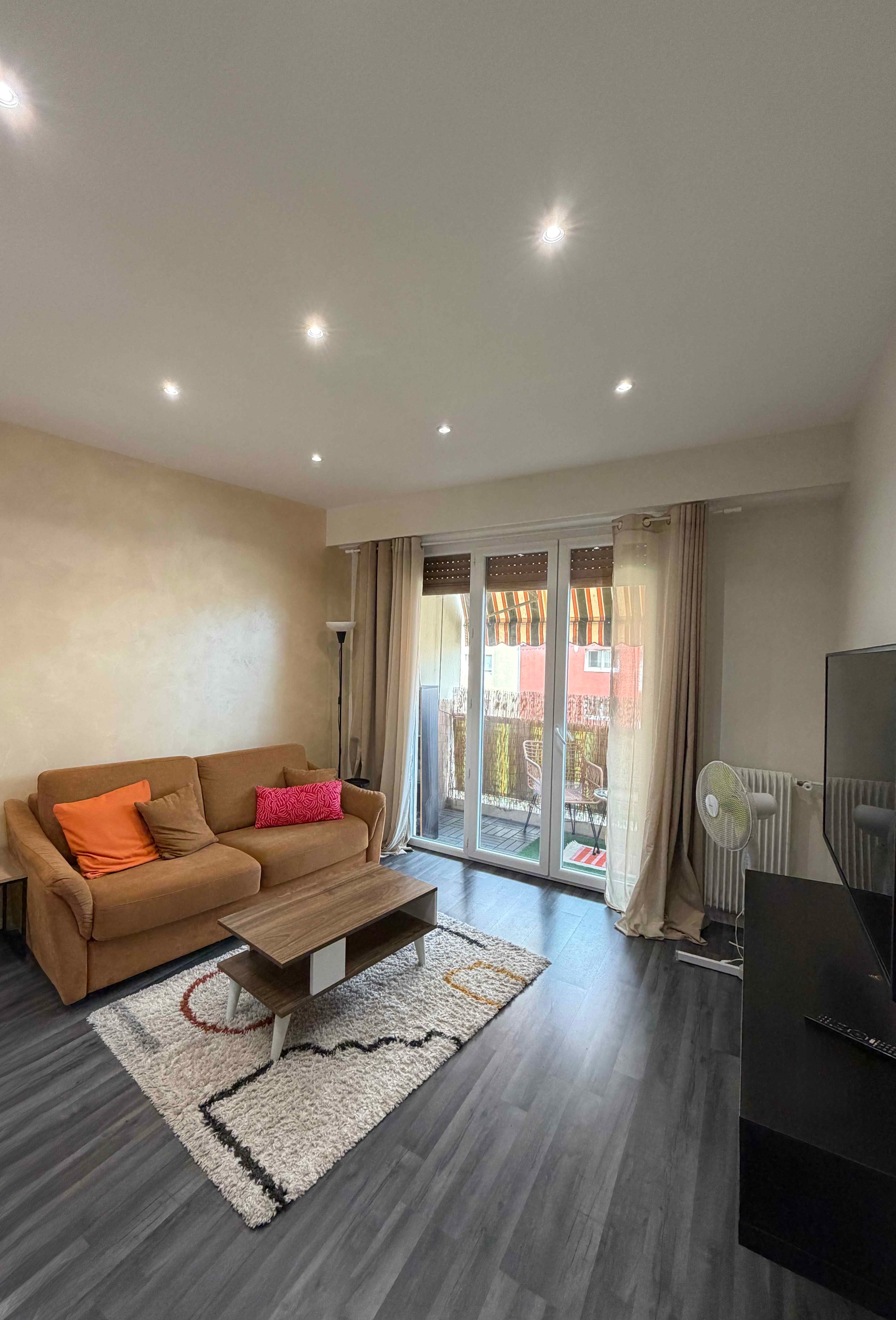 Flat Boulevard Pasteur in Nice