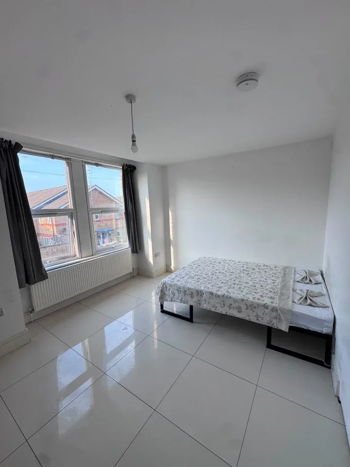 Room Durban Road in Greater London