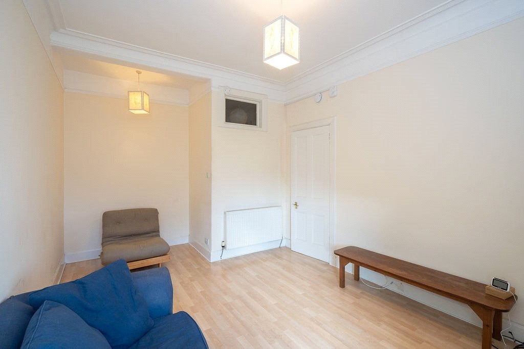 Flat Roseburn Street in City of Edinburgh
