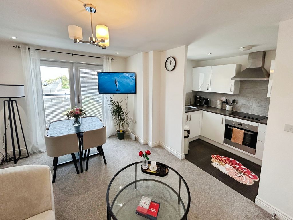 Flat Heron Crescent in Newcastle upon Tyne