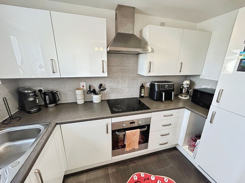 Flat Heron Crescent in Newcastle upon Tyne