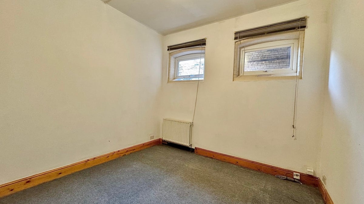 Flat Alexandra Road in Newport
