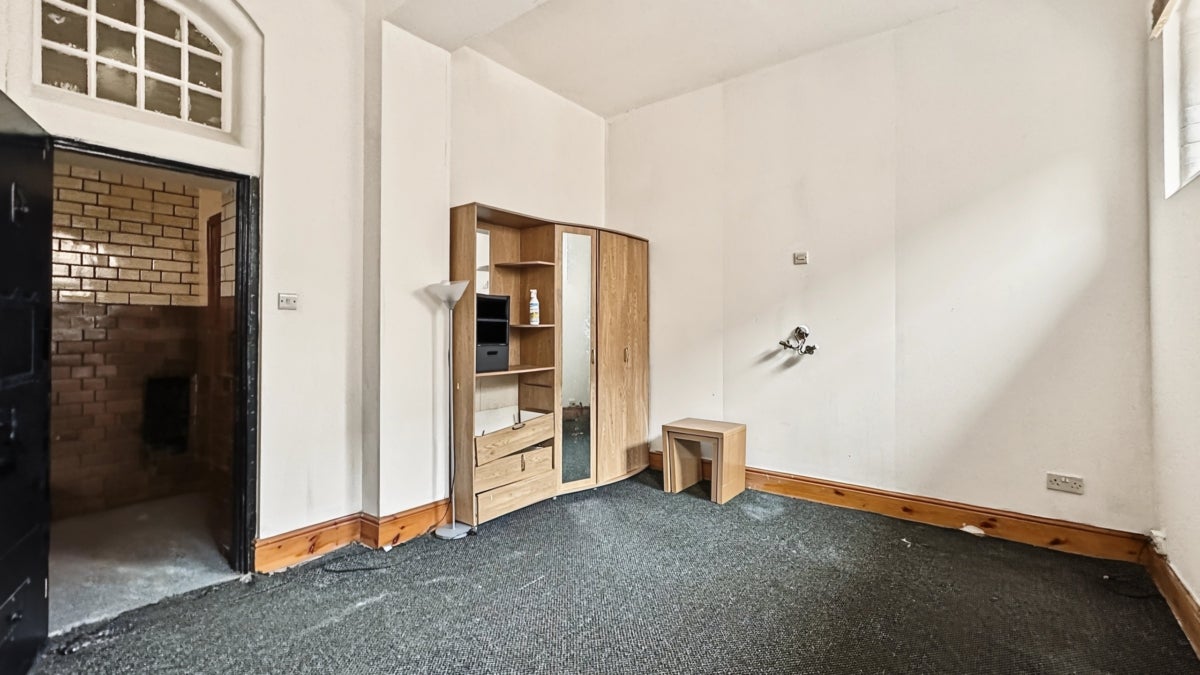 Flat Alexandra Road in Newport