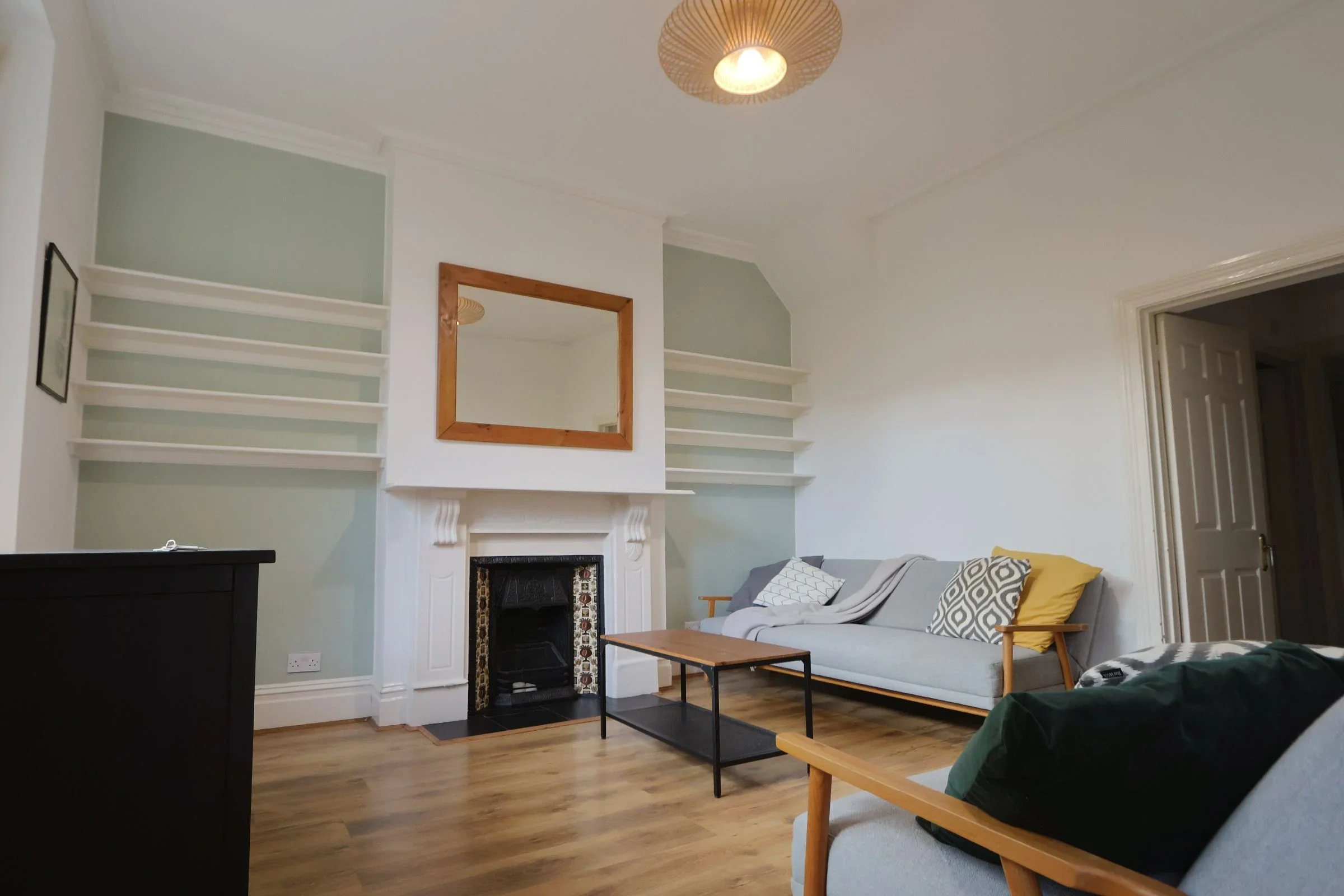Flat Clarendon Road in Bristol