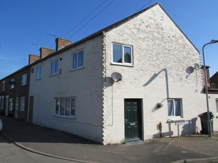 Flat Newmarket in East Lindsey