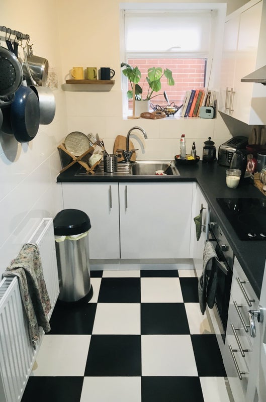 Room Brooks Road in Trafford