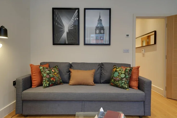 Flat Great Titchfield Street in City of Westminster
