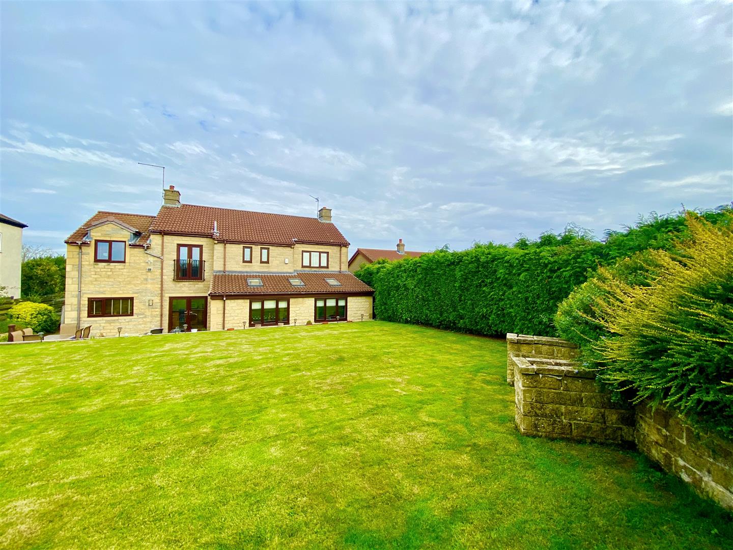 House Walseker Lane in Rotherham