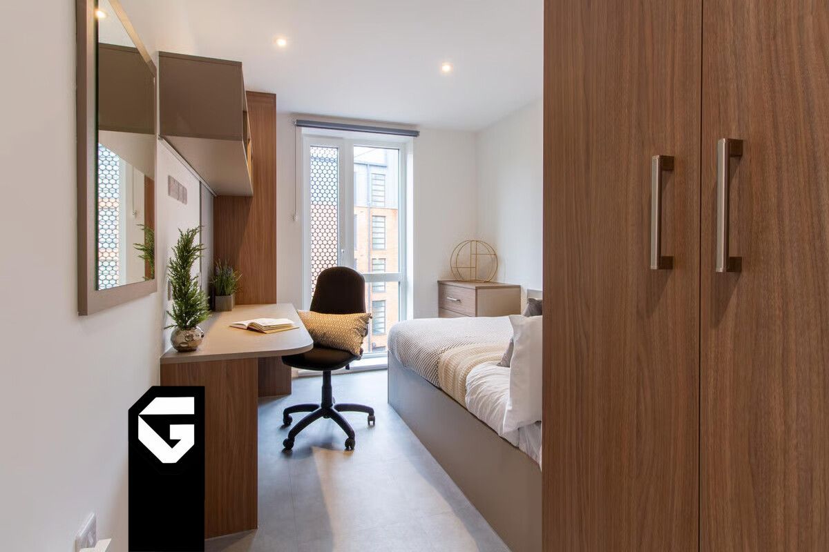 Room Dean Street in Bristol