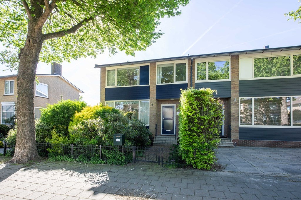 Huis 1e J.C. Mensinglaan 8 in Aalsmeer