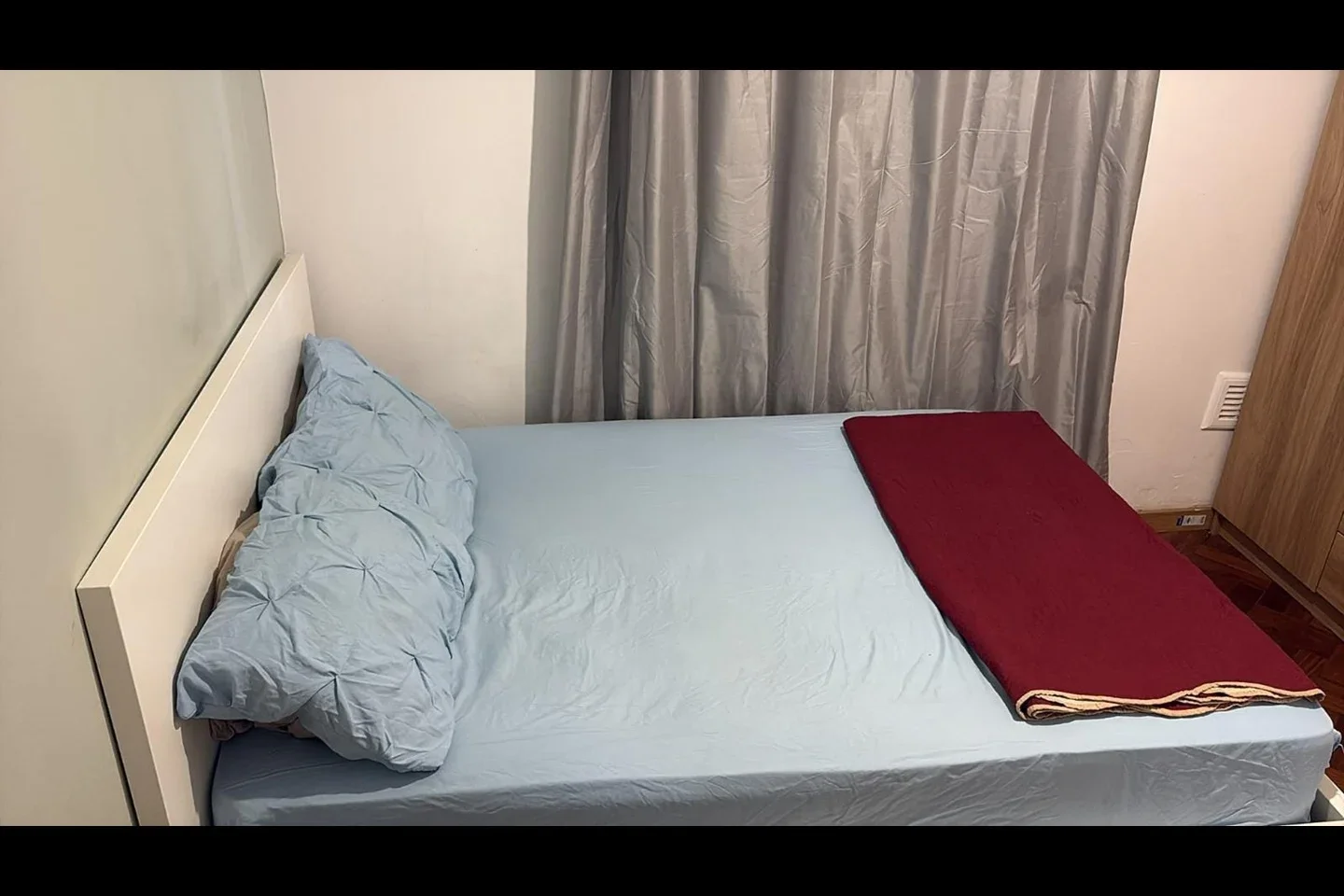 Room Bensham Manor Road in Greater London