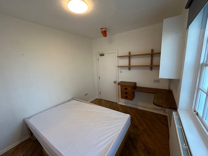 Room Gospatrick Road in Greater London