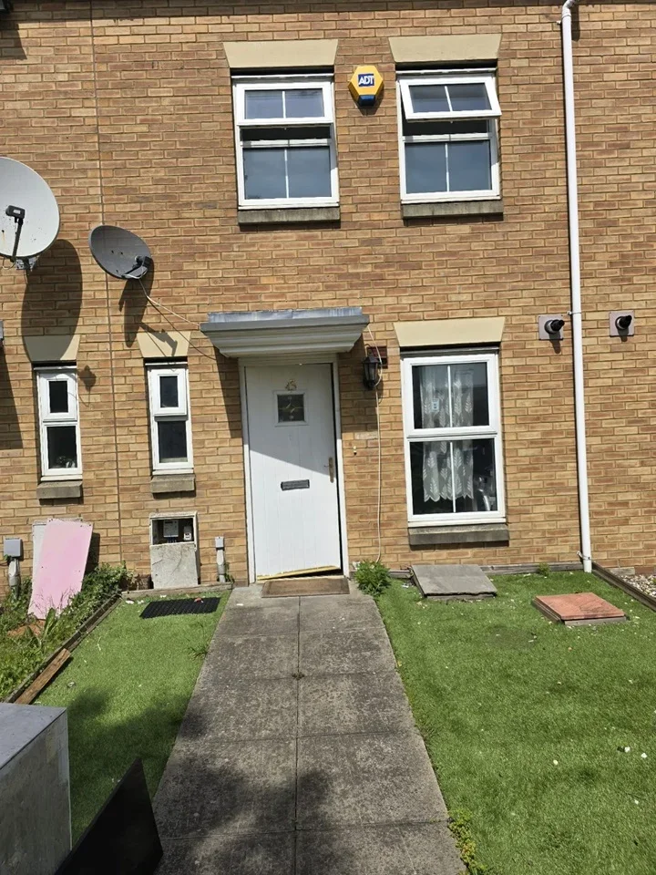 Room Windermere Avenue in Purfleet-on-Thames