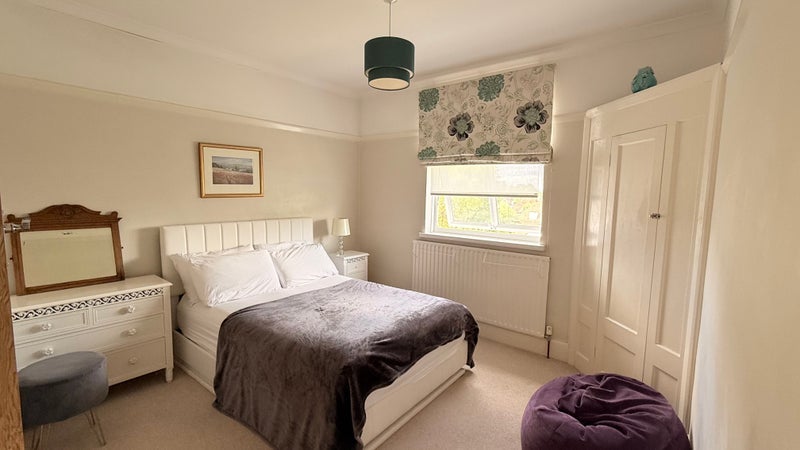 Room Bennett's Way in Greater London