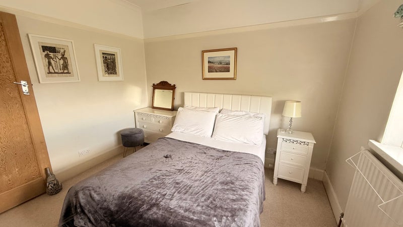 Room Bennett's Way in Greater London