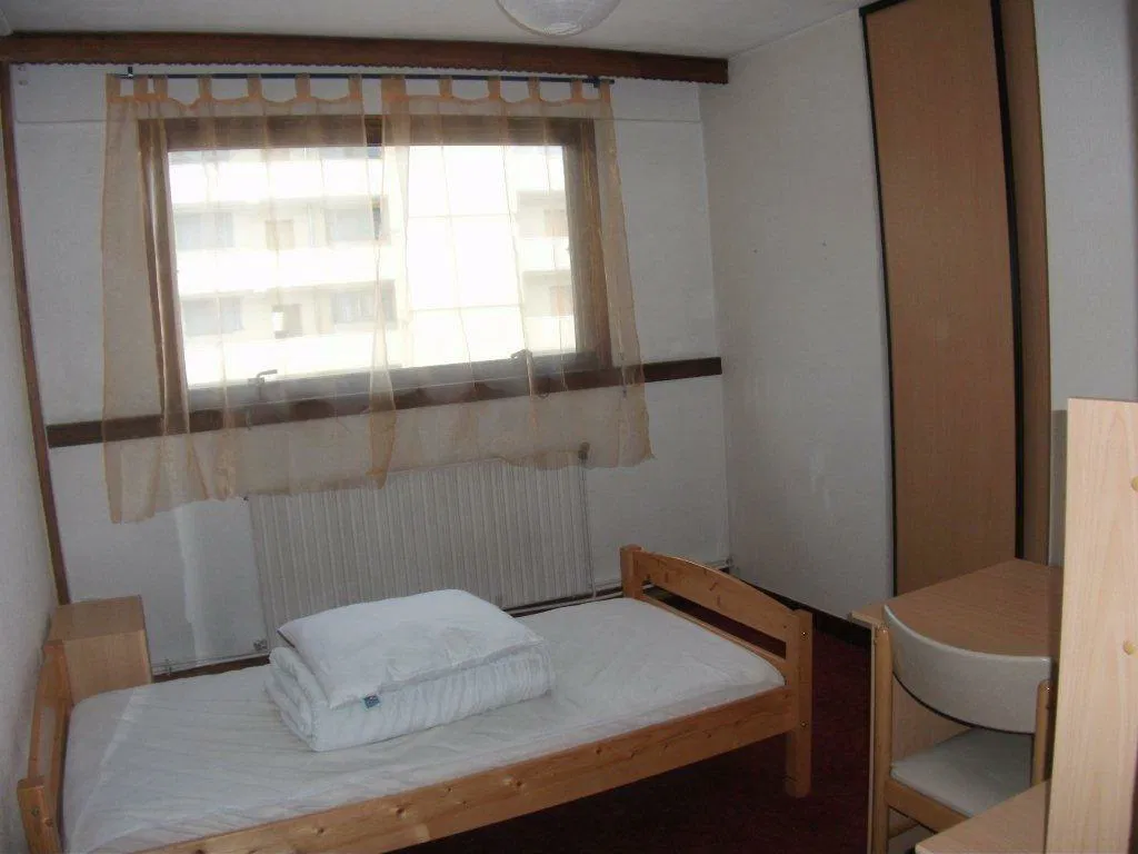 Chambre Place Victor Hugo à Grenoble