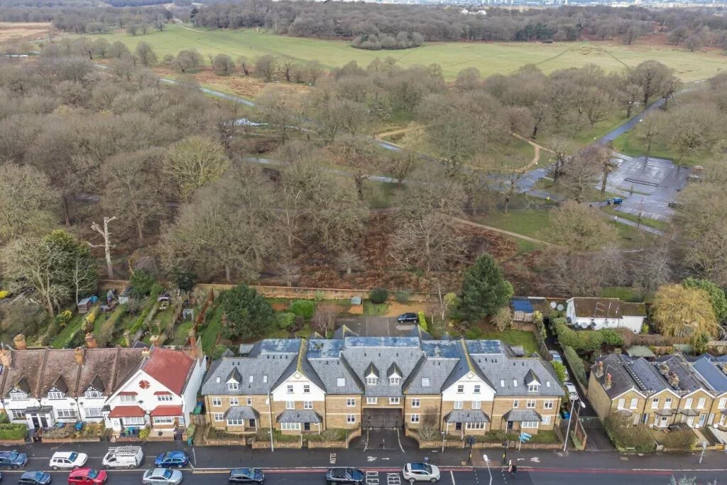 Flat Kingston Vale in Greater London