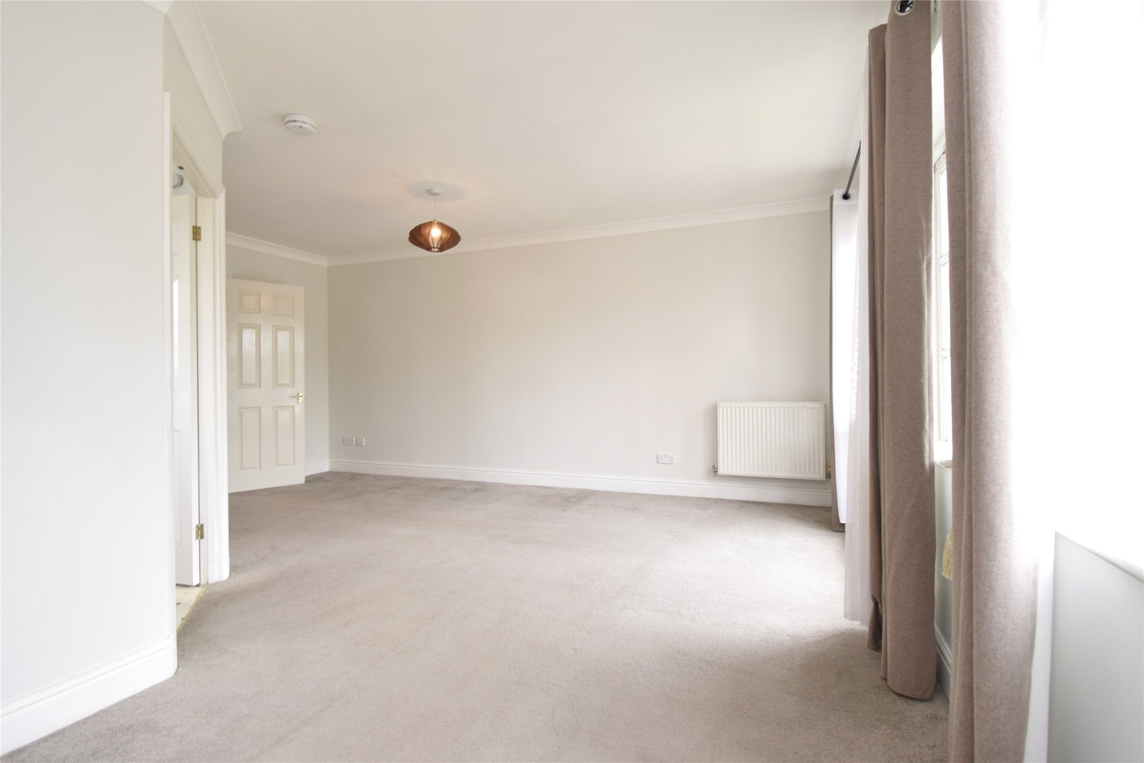 Flat Lytton Road in Greater London