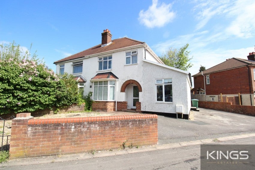 Flat Burgess Road in Southampton