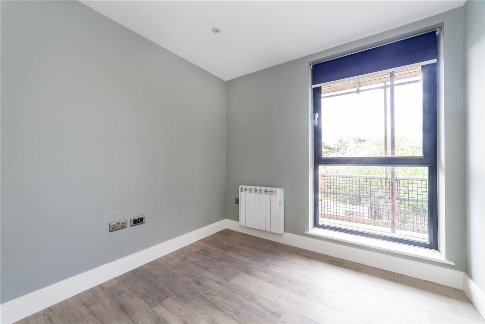 Flat Burlington Road in Greater London