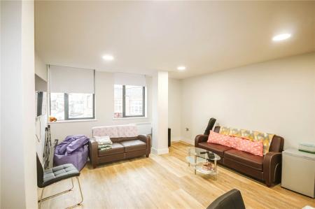 Flat Wadham Street in Weston-super-Mare