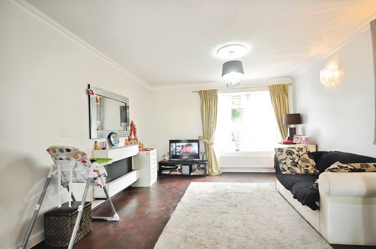Flat St James' Road in Tunbridge Wells