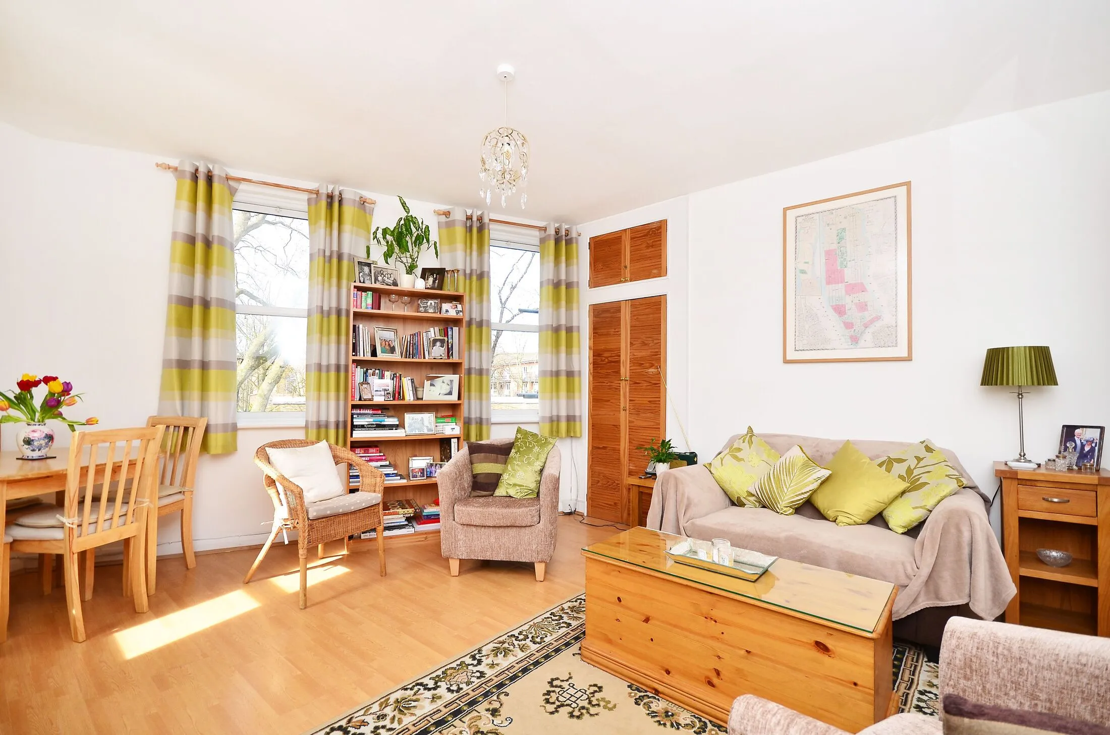 Flat Ockendon Road in Greater London