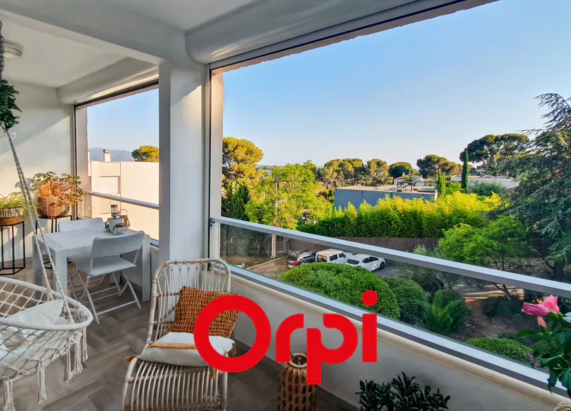 Flat Les Terrasses de Portissol in Sanary-sur-Mer