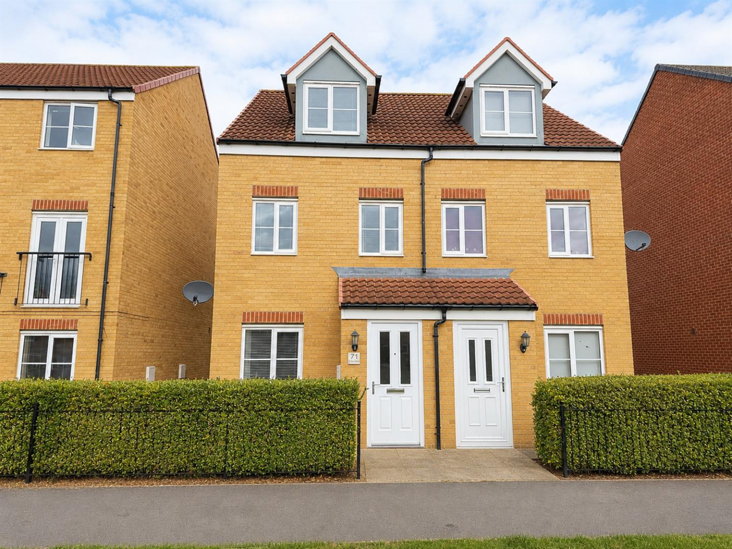 House The Rings in Ingleby Barwick