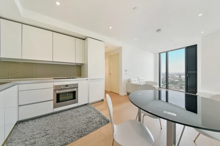 Flat Walworth Road in London